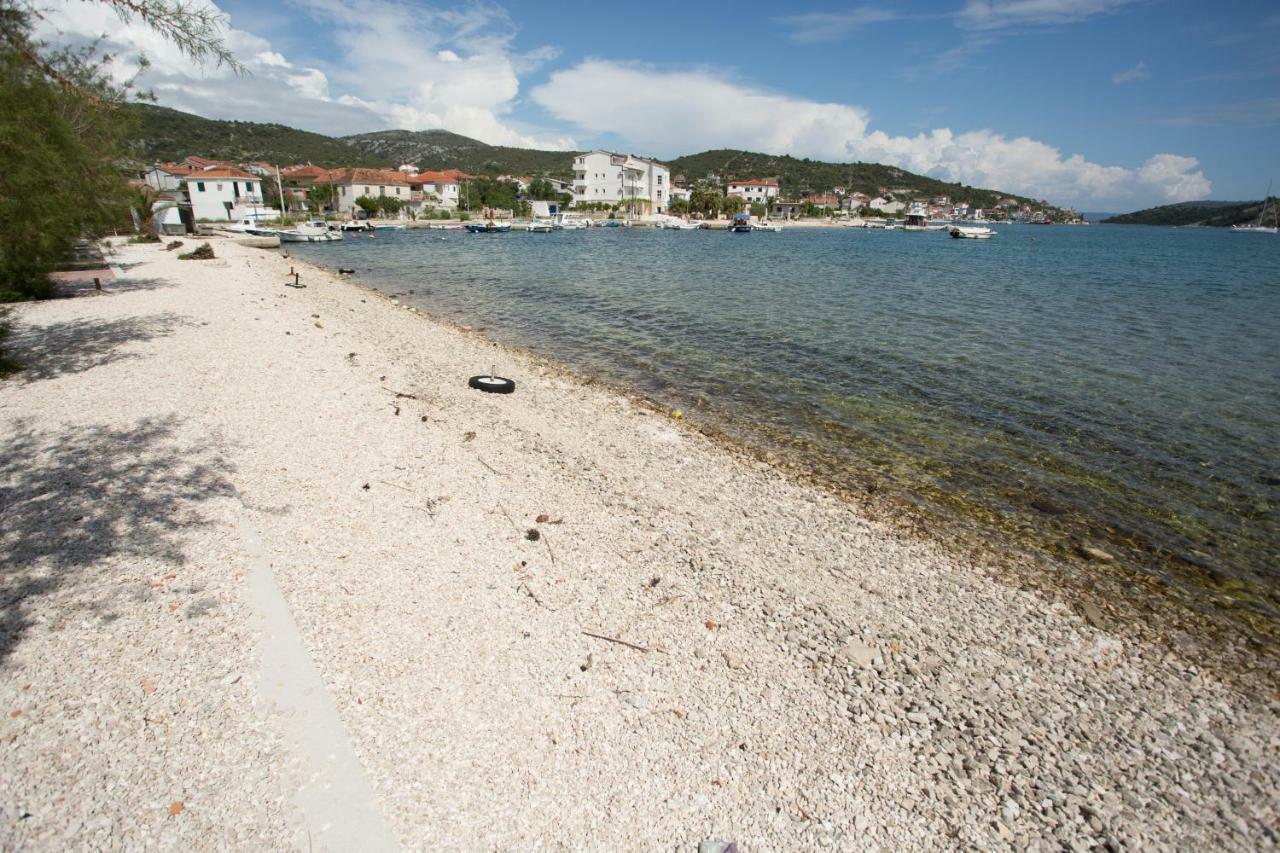Appartamento Apartman Paula 1 Vinišće Esterno foto