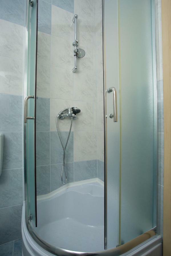Appartamento Apartman Paula 1 Vinišće Esterno foto